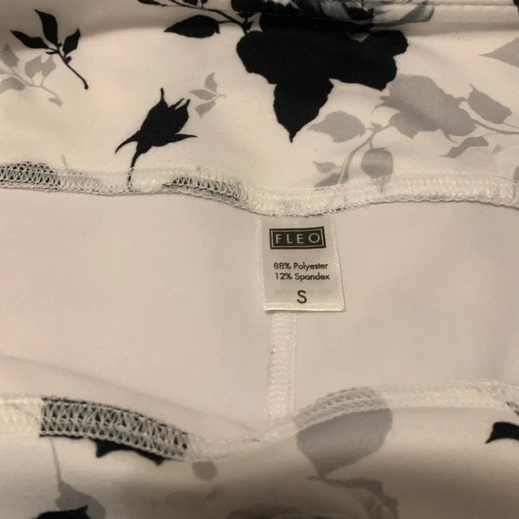 Fleo shorts size S - Picture 3 of 4
